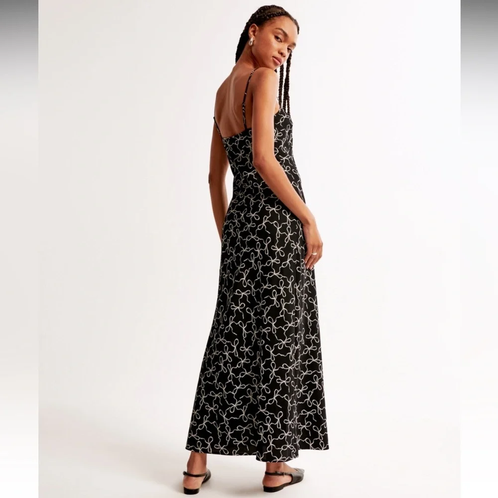 NWT Abercrombie & Fitch Julia Slip Maxi Dress in Black and White Print | Size XS